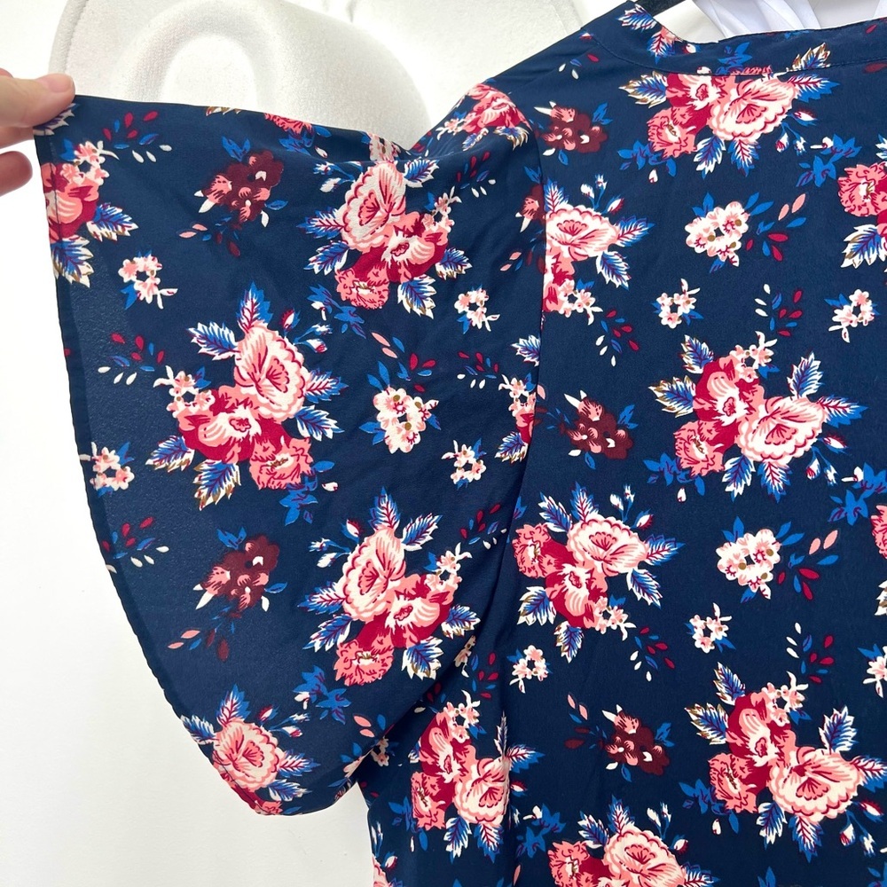 Boho ruffle sleeve top 2X ptp 26.5” - Picture 7 of 7